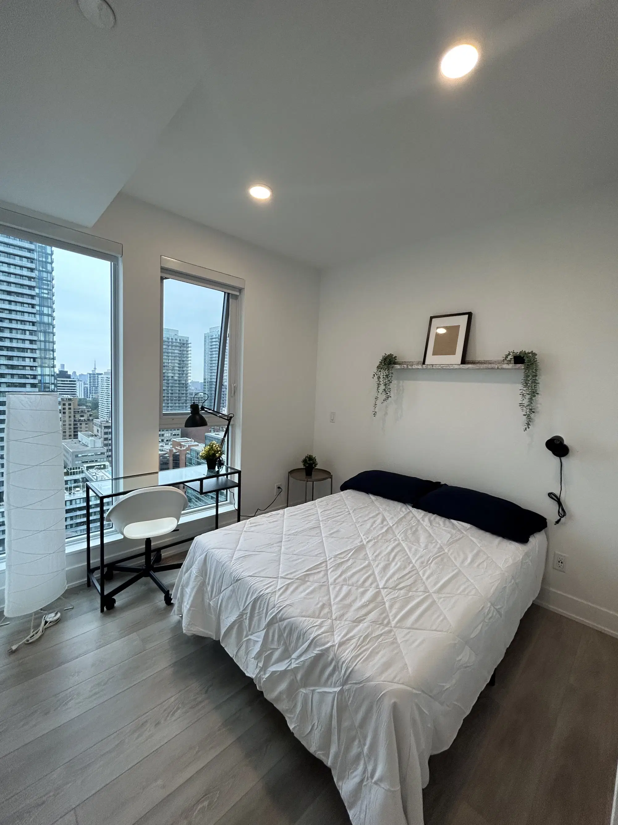 200 Redpath Ave, Toronto – Unit 3002 - Standard Room (1 Bed 1 Bath)