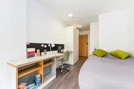 Byrom Point, Liverpool – Ensuite Standard