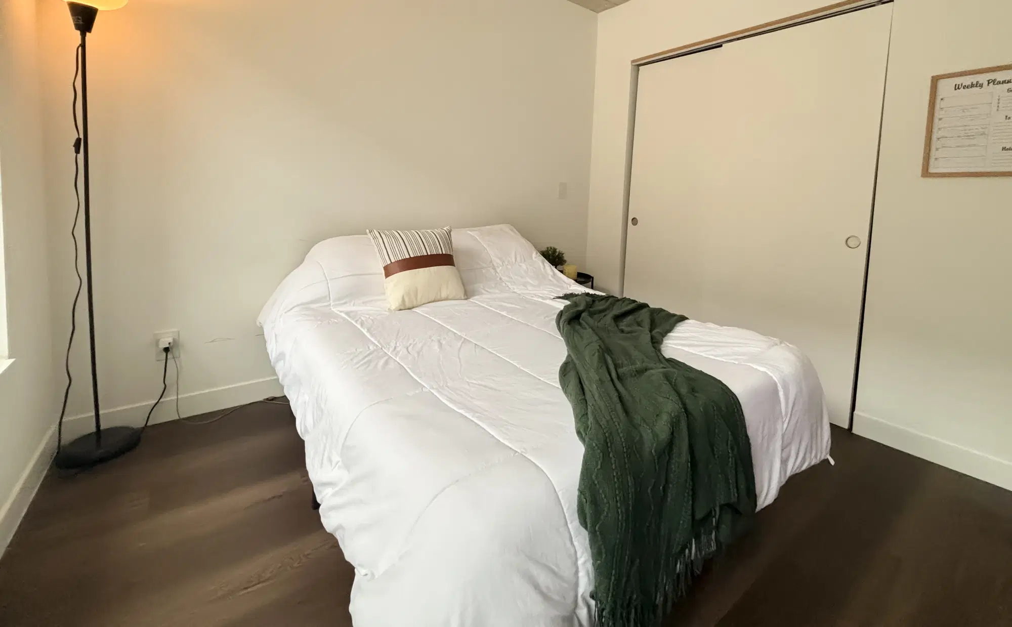 748 Bathurst St, Toronto – Unit 506 Standard (2 Bed 1 Bath)