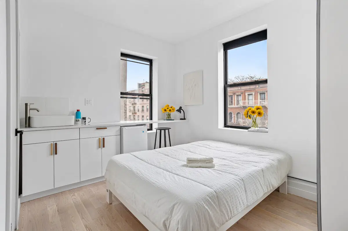 The Maison on Edgecombe, New York – Maisonette Large Room