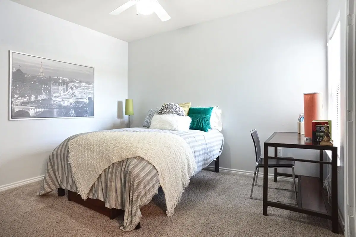Midtown 905, Denton – 2x2 - VIP Room in 2 Bedroom 2 Bathroom