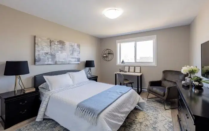Woodroffe Place, Ottawa