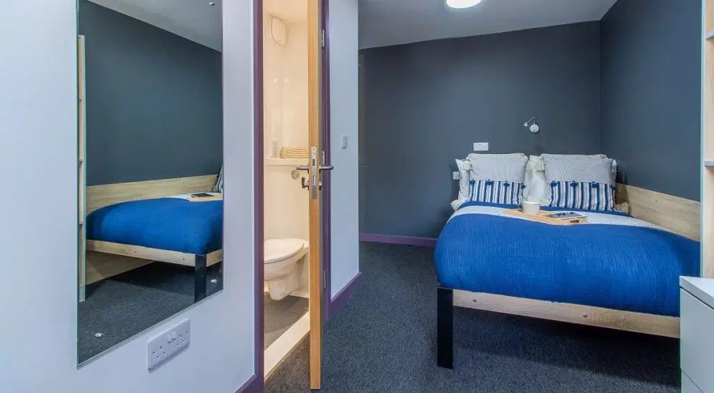 Westwood Student Mews, Warwick – Bronze Ensuite