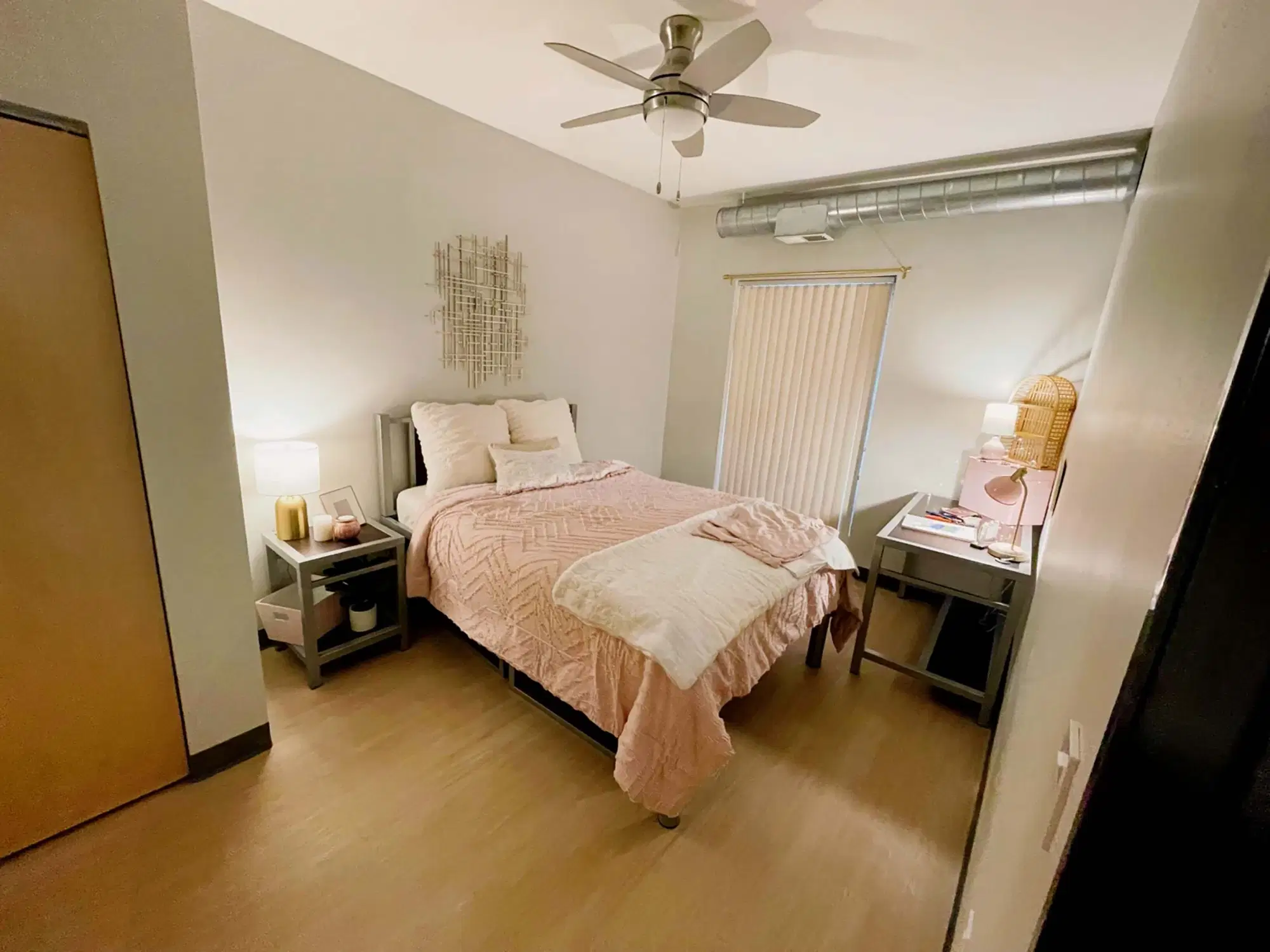 Yugo Minneapolis Sydney Hall, Minneapolis – 2 Bed 2 Bath Dinkydome Classic Renovated