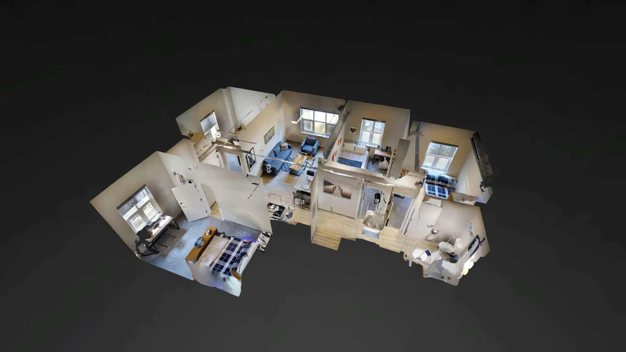 Regent - 51 Lake St., St. Catharines – 4 Bedrooms 2 Bathrooms Apartment