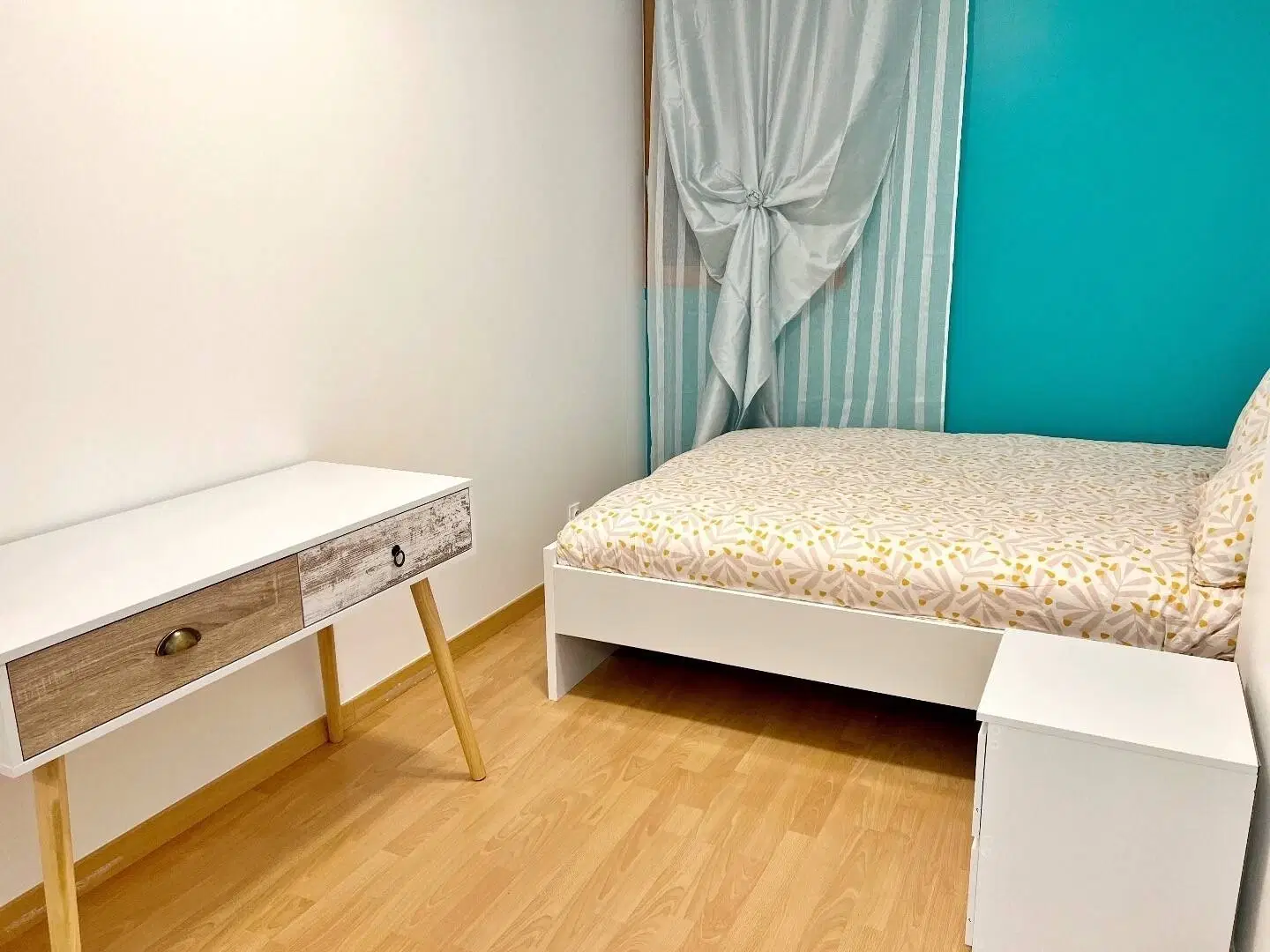 Room in a 14 Bedroom Apartment, Valenciennes Street, Gagny, France (93220) – Room 5