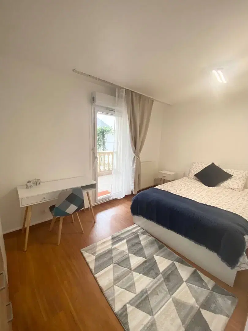 Room in a 6 Bedroom Apartment, Clément Ader Street, Rosny-Sous-Bois, France (93110) – Bedroom 1