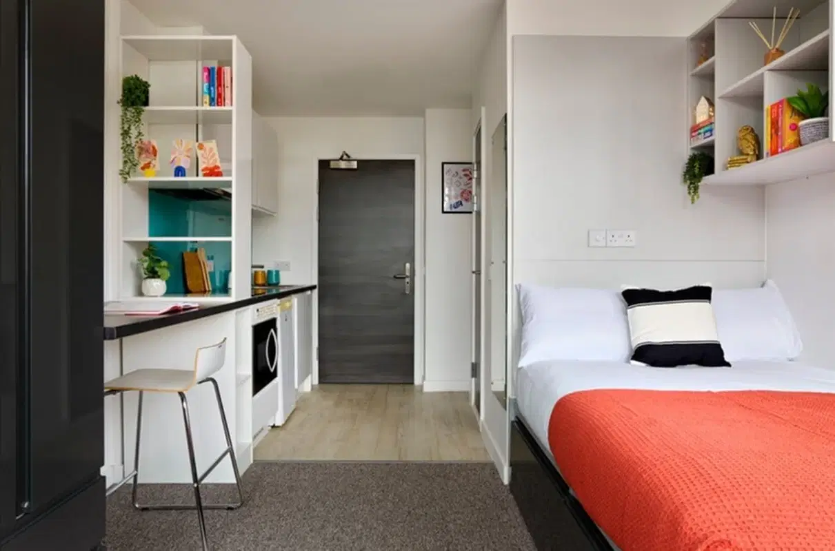 Clifton & Stewart House, Glasgow – Gold Studio