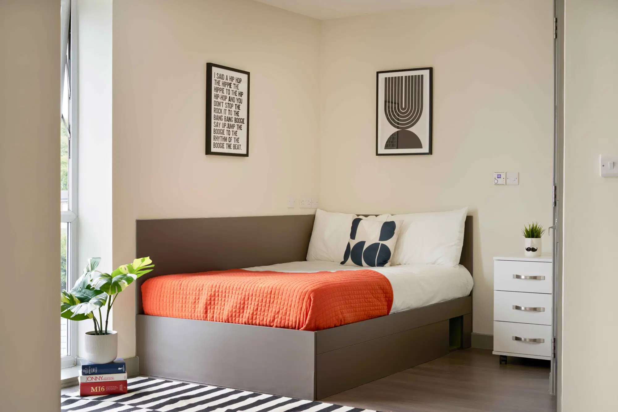 Saw Mill, Huddersfield – Gold Ensuite