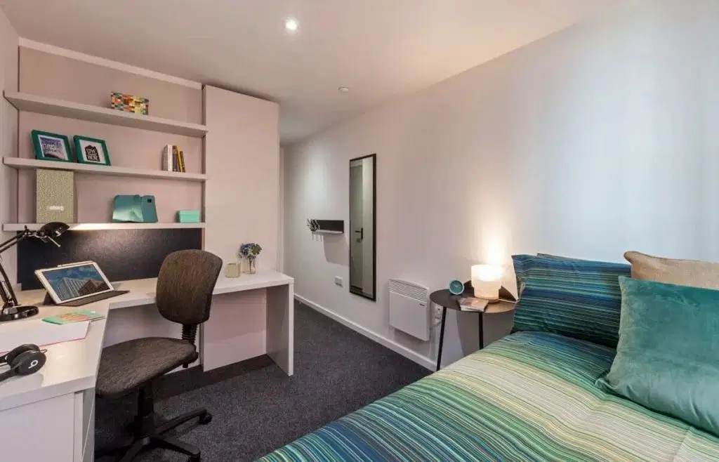 City Village, Coventry – 4 Bedroom Apartment Classic Ensuite