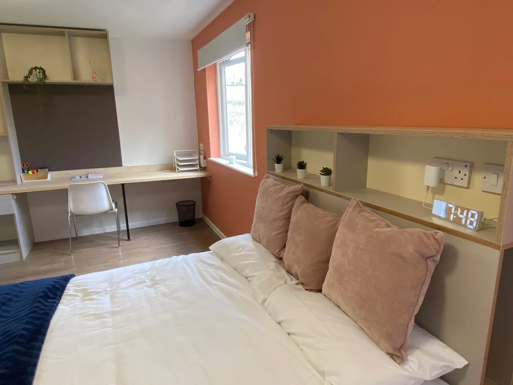 Collegiate Upper Quay House, Gloucester – Gold Ensuite