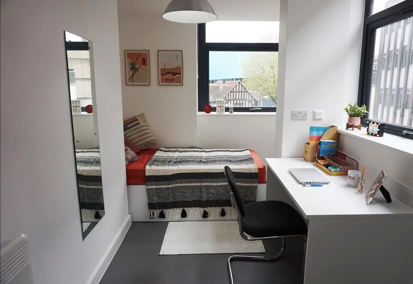 Greyfriars House, Coventry – Premium Single