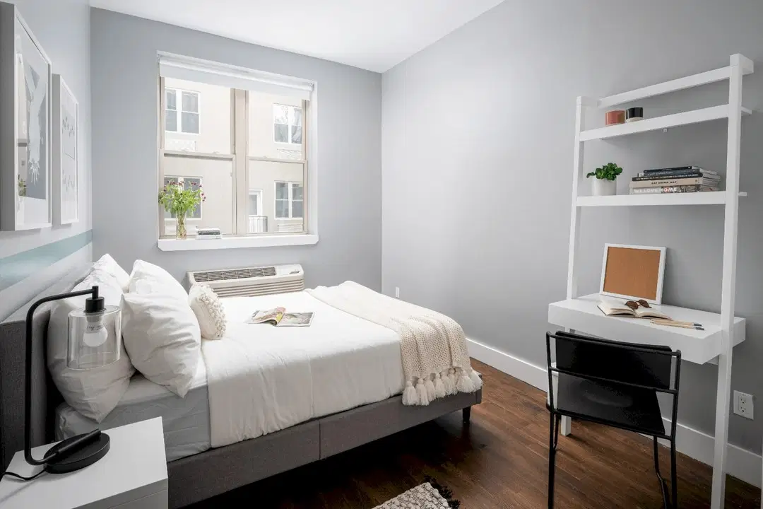 141 Hart St, Brooklyn – Private Room (5 Bed - 2 Bath)