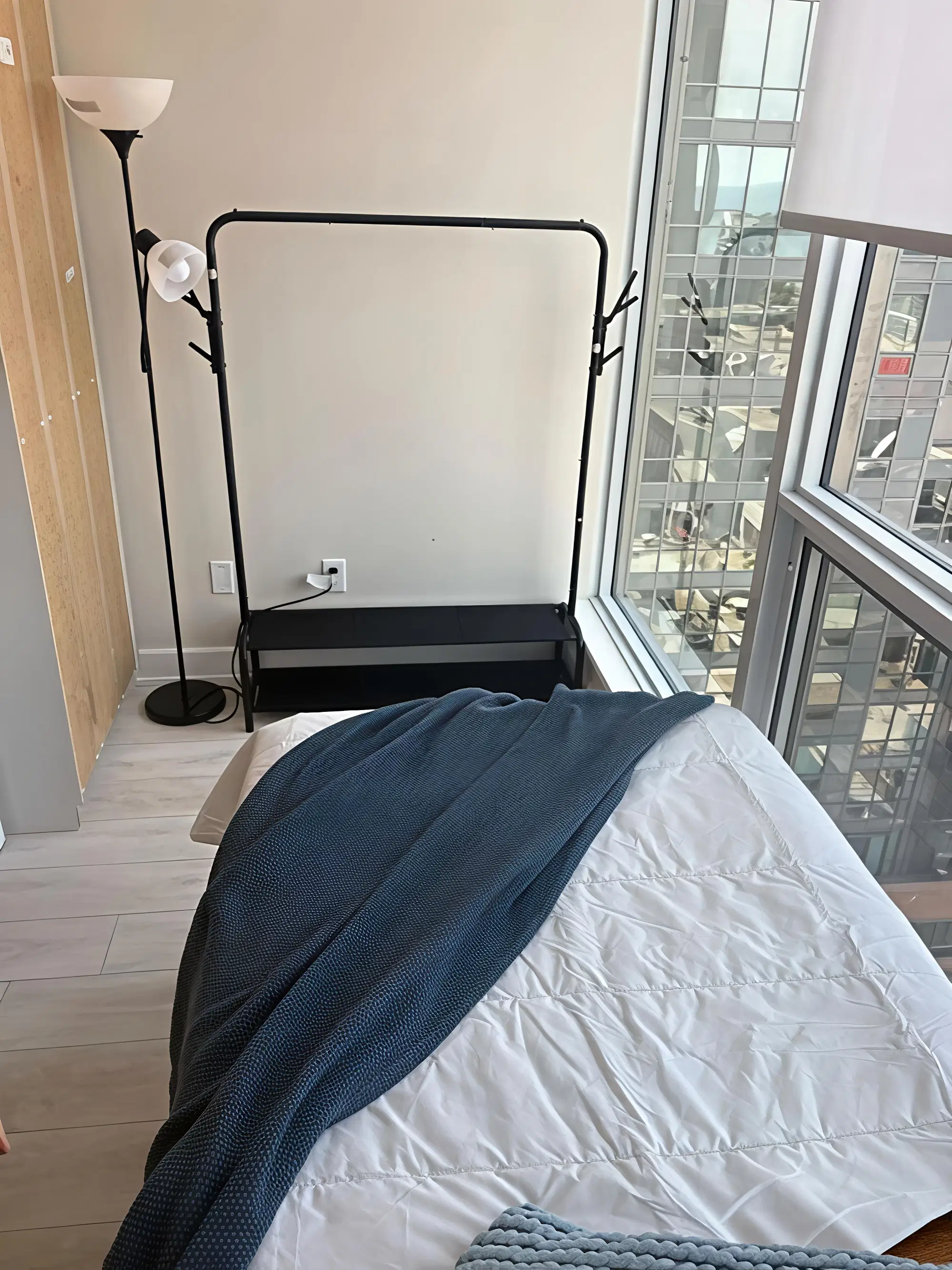 SPR M5G1C5, Toronto – Room in 3 Bed 2 Bath | Flex