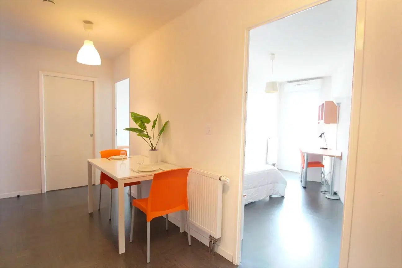 Côté Rambla Residence, Montpellier – Private Room In A Shared Apartment
