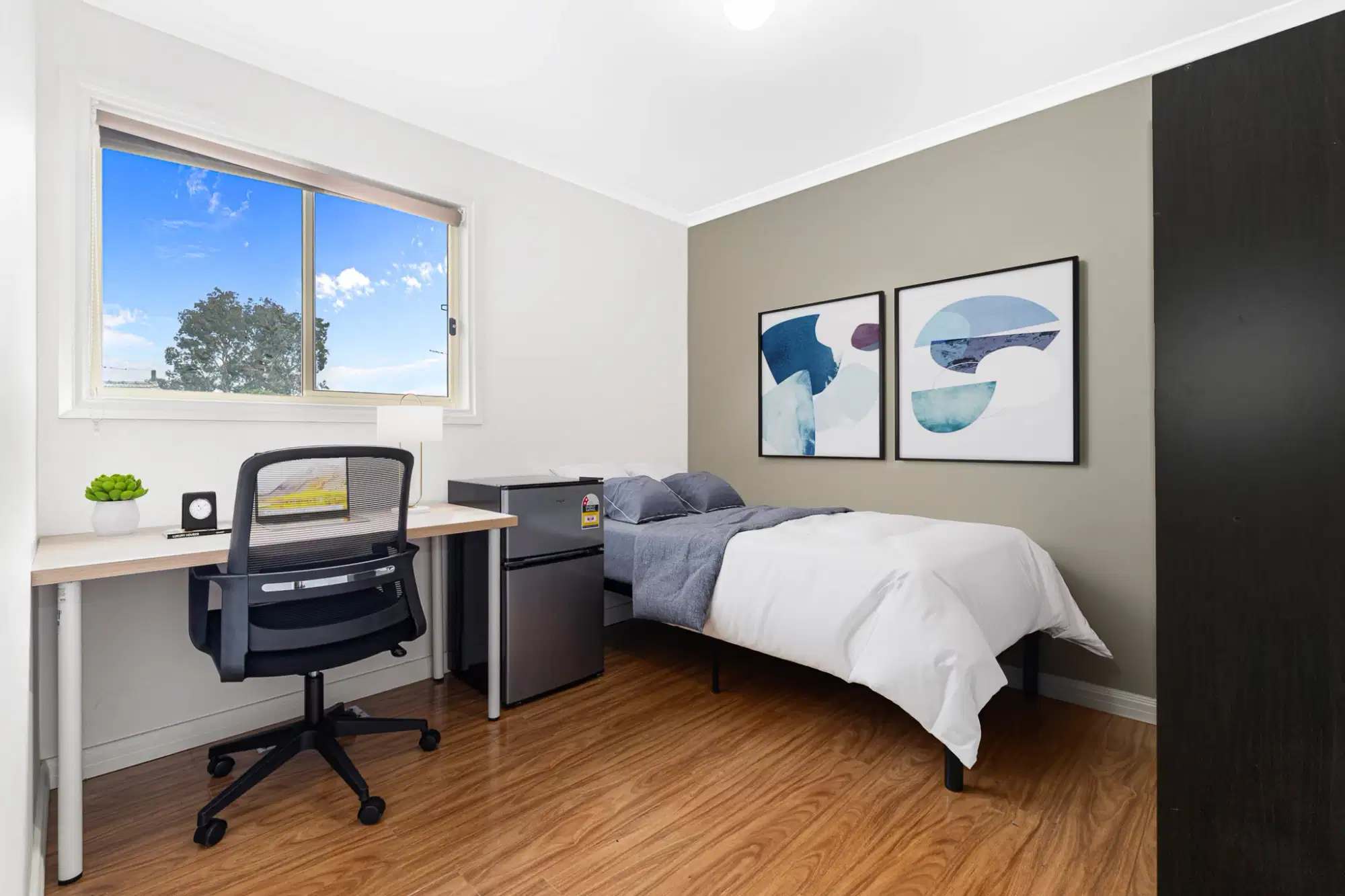 Rooming Houses,18 Waverley Road, Chadstone, Melbourne