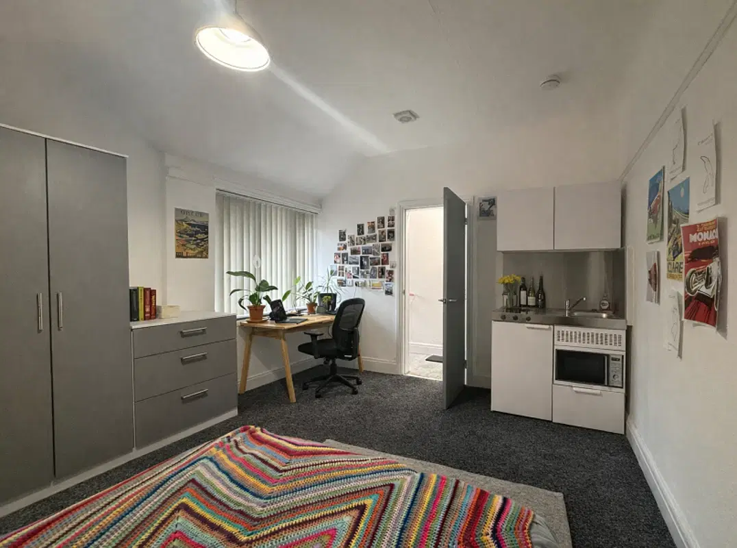Carfax Court Flats, Manchester – Studio | 10C