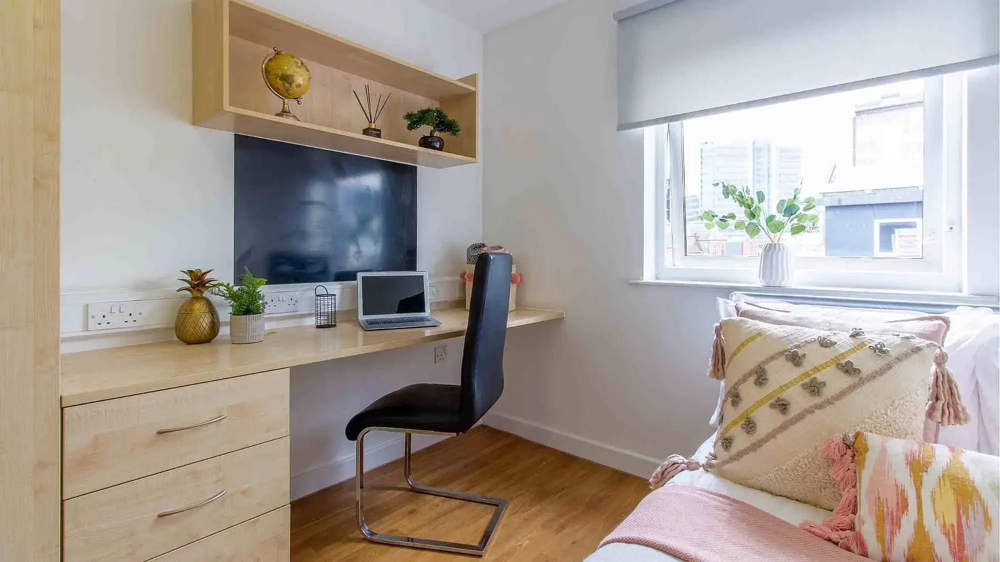 Canalside, Birmingham – Copper Ensuite