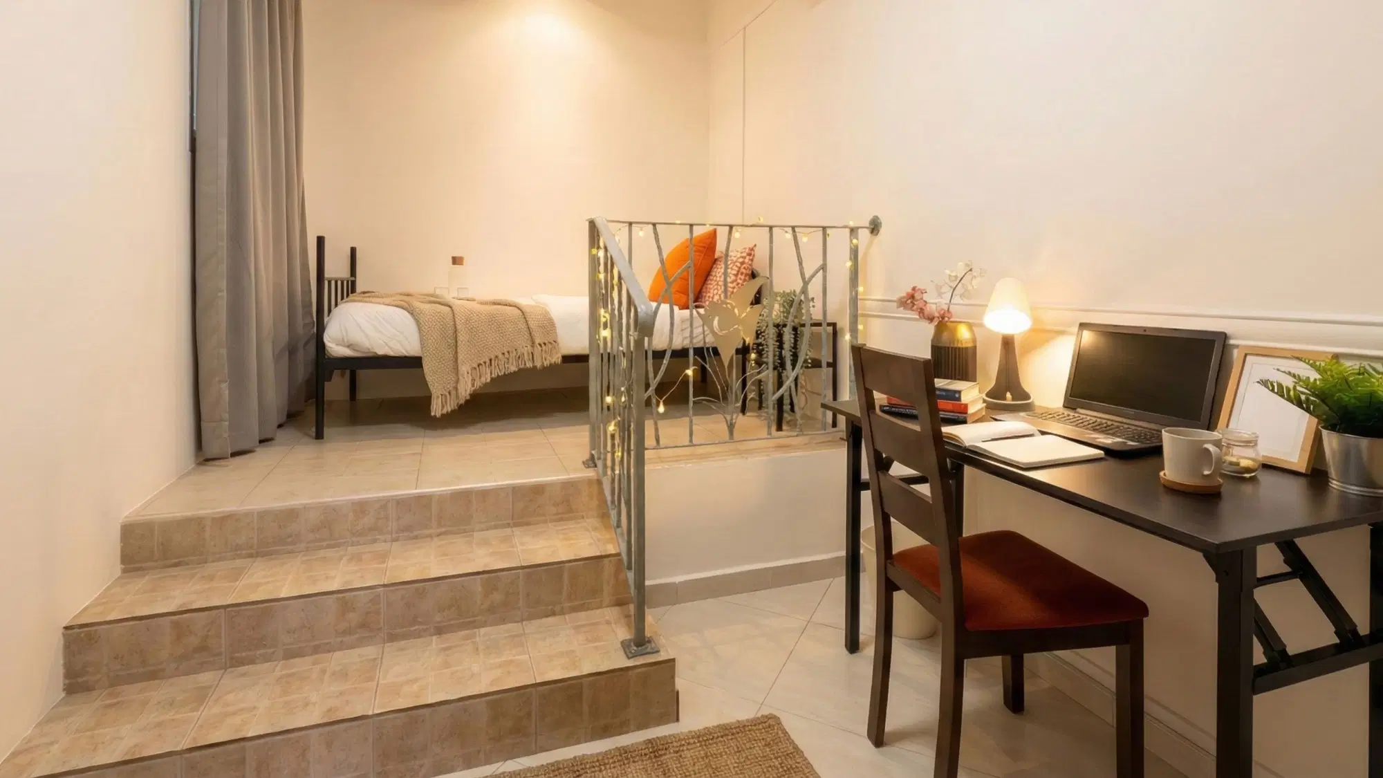 Room in a 7 Bedroom Apartment, 122 Jurong E St 13, Singapore 600122 – Standard Room 3