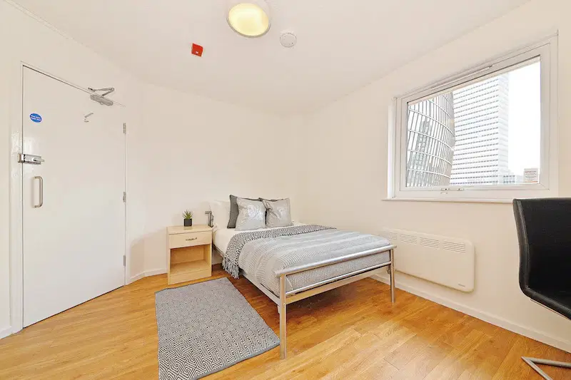 Manchester Court, Manchester – Platinum