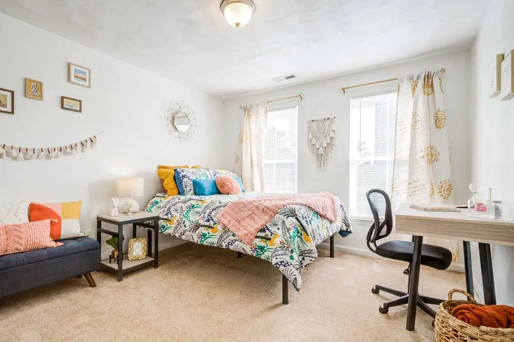 Maple Ridge Townhomes, Blacksburg – 2 Bedroom Luxury Room in 2 Bedroom 1.5 Bathroom